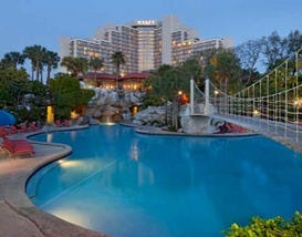 The Best Luxury Hotel Pools