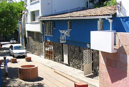 666px-La_Chascona_Santiago_de_Chile