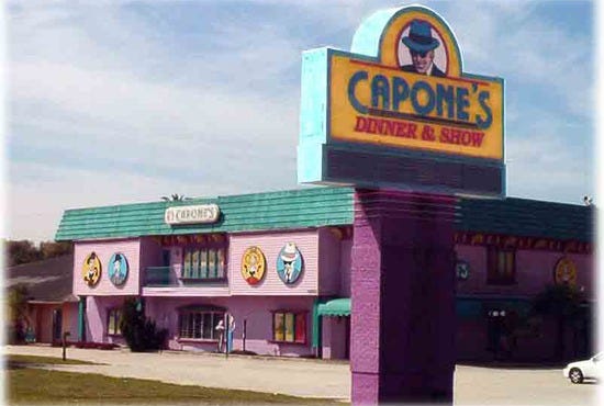 capones