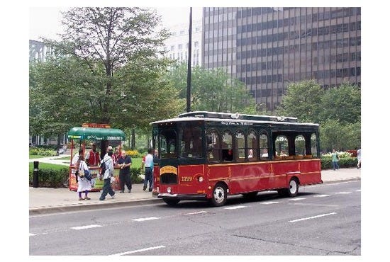 3806913-Chicago_Trolley_Company_Chicago