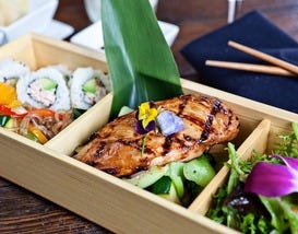 Photo courtesy of <a href="http://www.o-kusushi.com" target="_575693620" rel="nofollow">Oku</a>