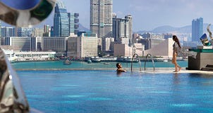 10Best Stays in the Luxurious Four Seasons Hotel Hong Kong