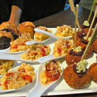 Pub17GrandHyatt.jpg