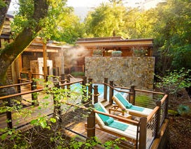 Photo courtesy of <a href="http://www.calistogaranch.com/images/photo_spa_large_1.jpg" target="_124753583" rel="nofollow">Calistoga Ranch</a>