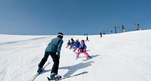 Tahoe Donner Offers Ski and Snowboard School