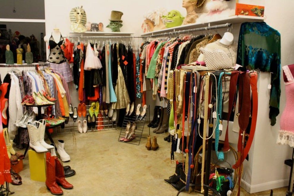 womens-travel-clothing-store-patagonia-ca.jpg