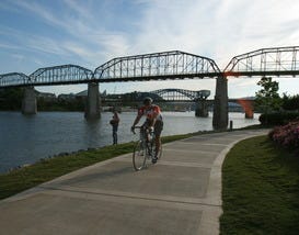 10Best Goes Cycling in Chattanooga