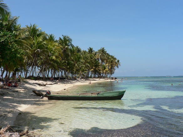 Island Hopping in Kuna Yala
