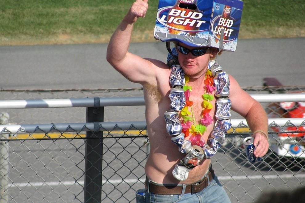 Best Places to Watch a NASCAR Race (and why!) Features Article by