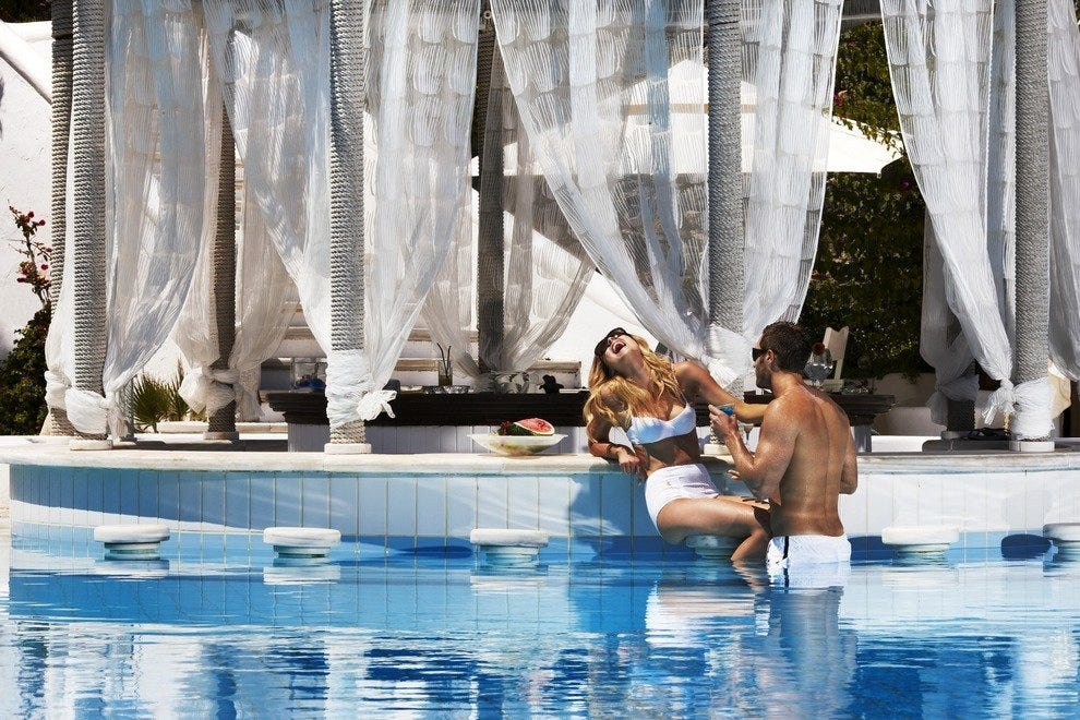 Wetter is Better: 10 Great Pool Bars: Food & Drink Photo Gallery by