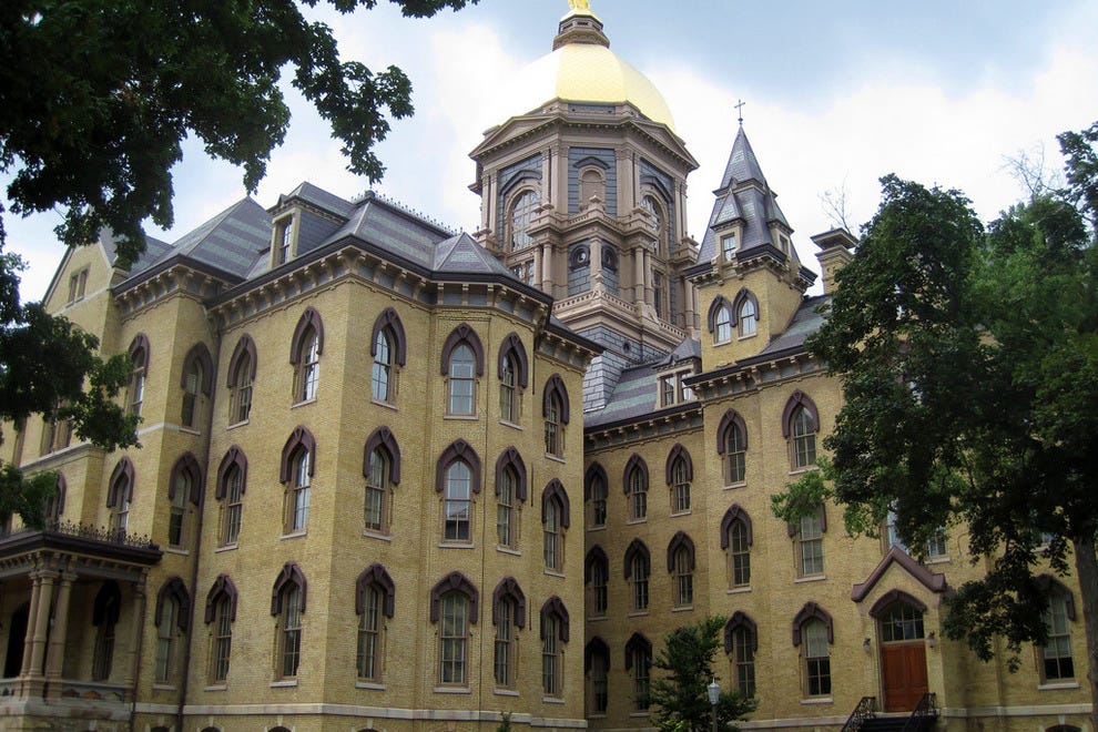 10 Most Beautiful College Campuses Features Photo Gallery by