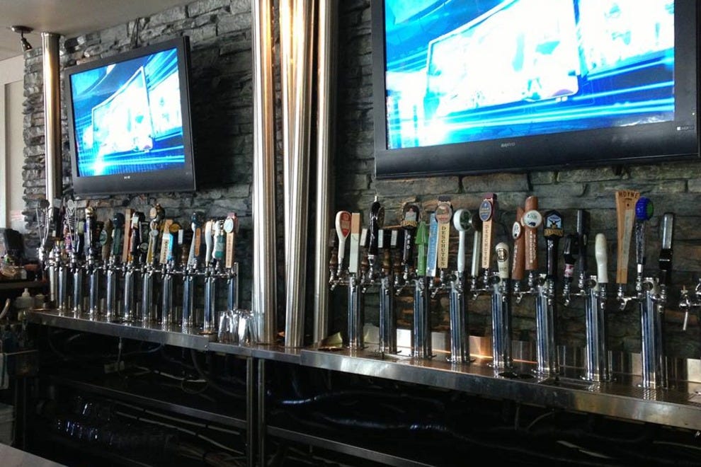 St. Augustine's Craft Brew House + Kitchen Vancouver Nightlife Review