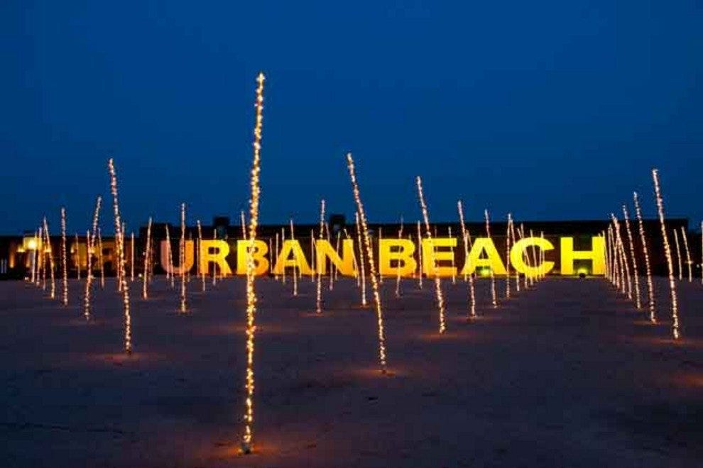 Resultado de imagem para urban beach