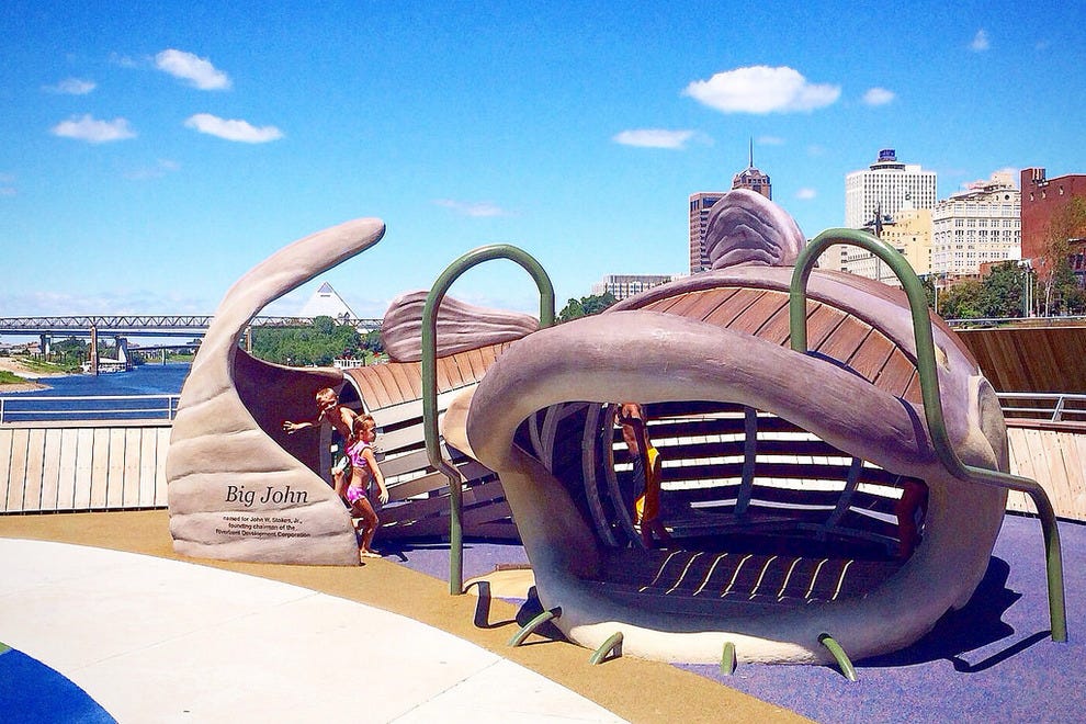 Beale Street Landing Rolling on the River in Memphis Attractions