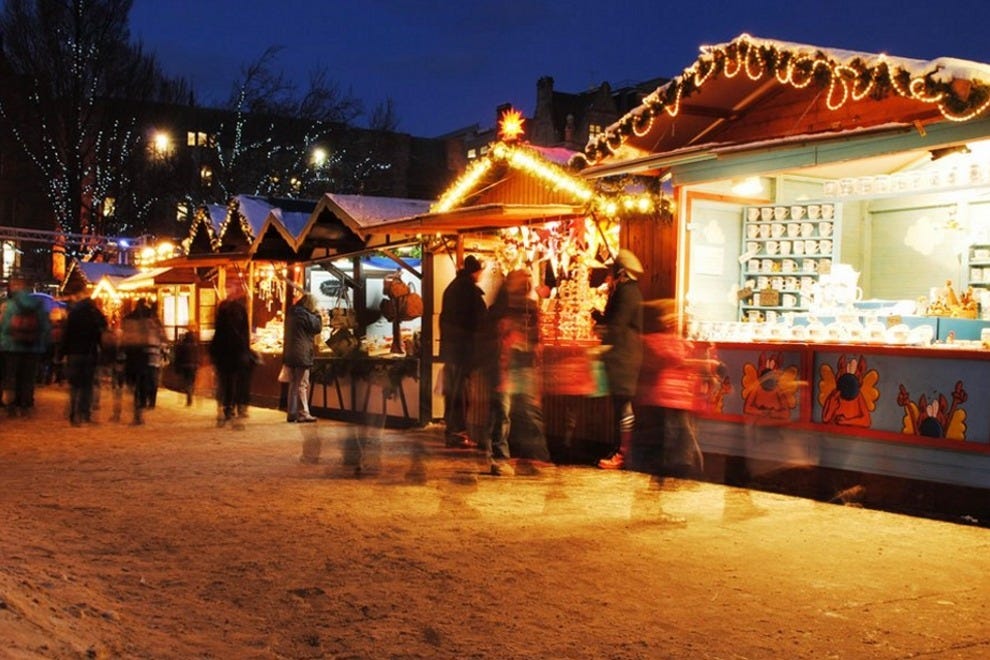 Christmas Shopping: Shopping in Edinburgh