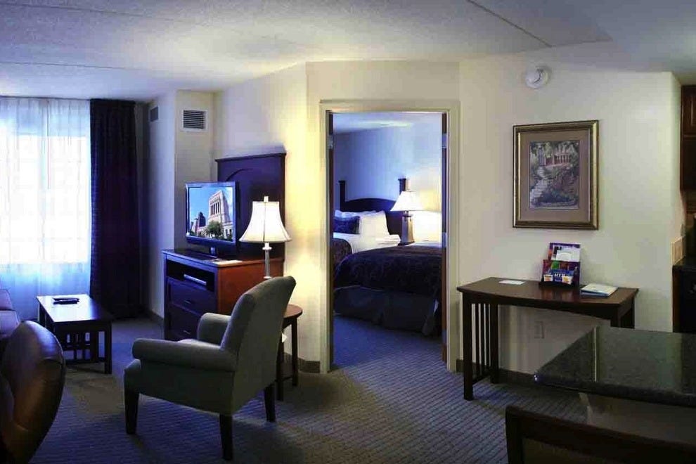 Staybridge Suites Indianapolis Downtown - Convention Center