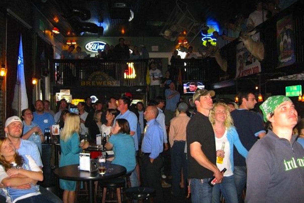 Burns Alley: Charleston Nightlife Review - 10Best Experts and Tourist