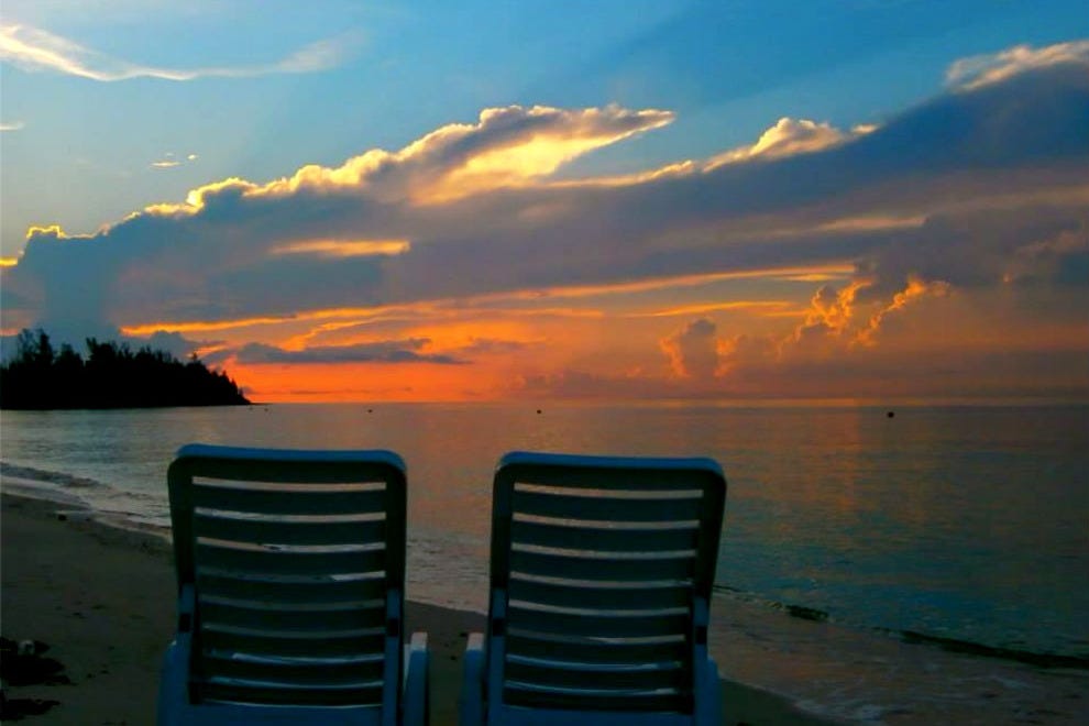 Flamingo Bay Hotel & Marina at Taino Beach: Nassau Hotels Review