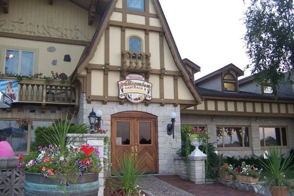 Vote Weissgerber's Gasthaus Best Bratwurst in Wisconsin Nominee