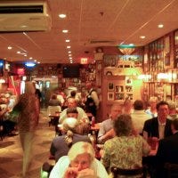 Great American Bites: NYC's Carnegie Deli, popular for a reason