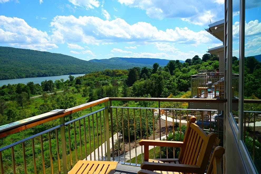 Nature Inn at Bald Eagle
