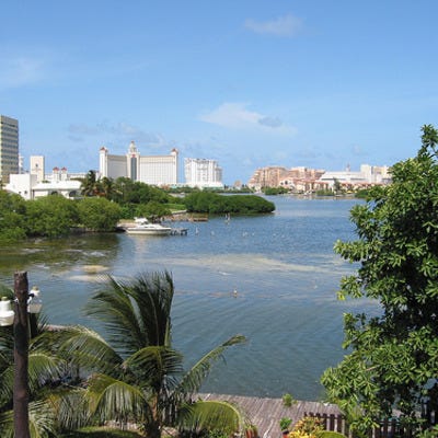 Laguna Nichupt&Atilde;&copy; is one of the best things to do in Cancun, Mexico