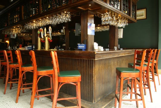 Dark Horse Tavern &amp; 10 High Club