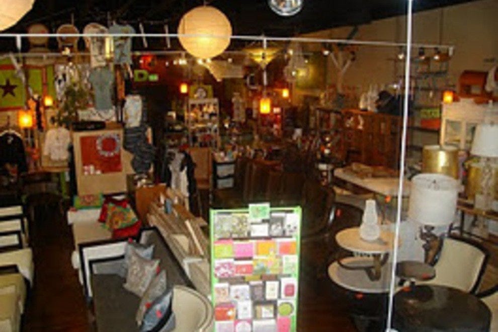 Red Chair Reno Shopping Review 10best Experts And Tourist