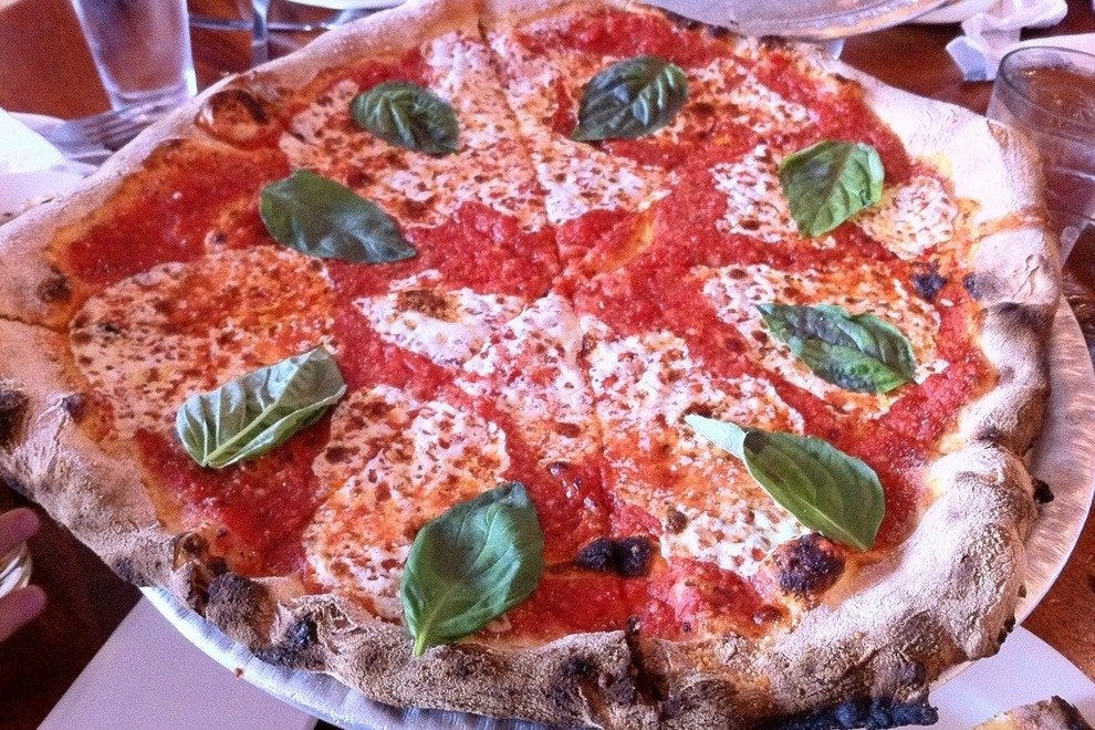 Chicago Pizza Restaurants 10Best Pizzeria Reviews