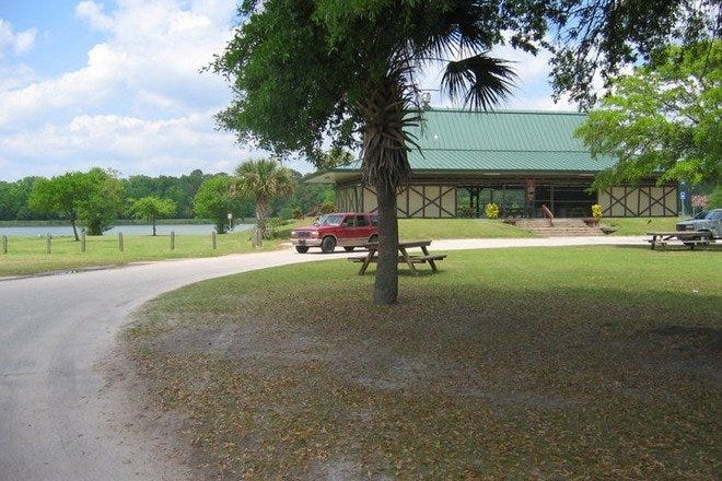 Lake Mayer Community Park 