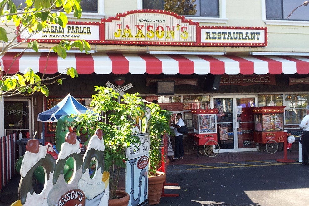 Jaxson S Ice Cream Parlor Restaurant Fort Lauderdale Restaurants Jaxson S Ice Cream Parlor Restaurant