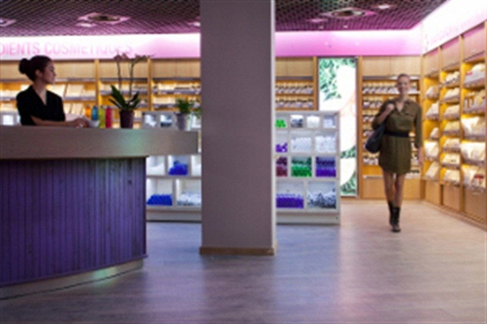 AromaZone Paris Shopping Review 10Best Experts and Tourist Reviews