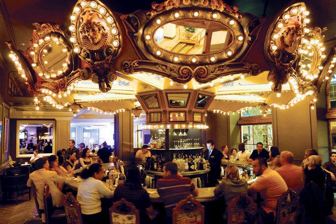 Monteleone Hotel Carousel Bar Is One Of The Best Places To Party In New   P Carousel Bar 55 660x440 