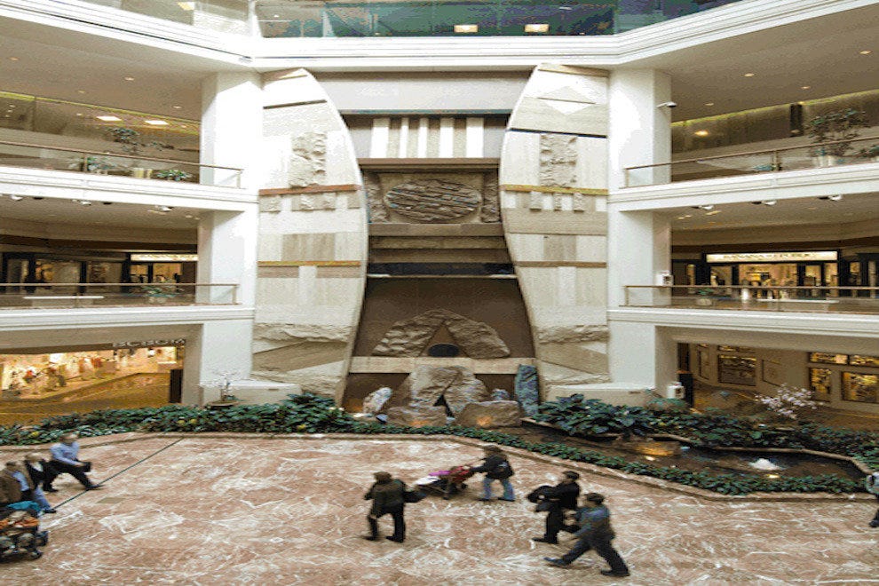 Boston Malls and Shopping Centers: 10Best Mall Reviews