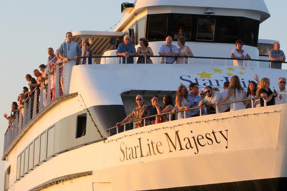 st pete yacht dinner cruise