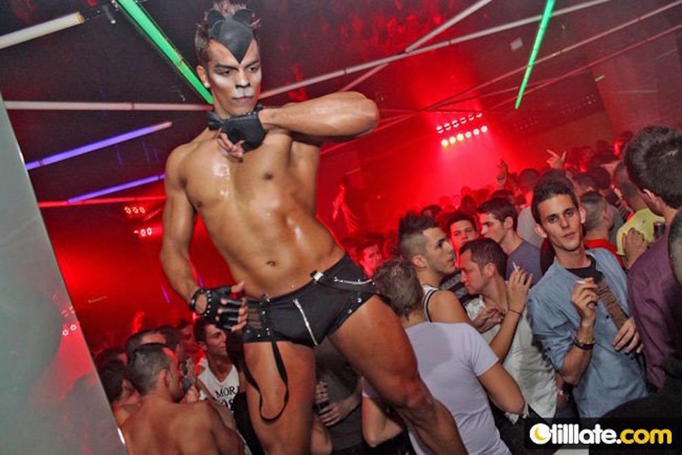 Gay Bars And Nightclubs In Hong Kong