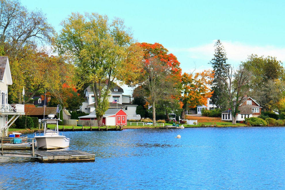 Best Northeastern Small Town Winners (2017) USA TODAY 10Best