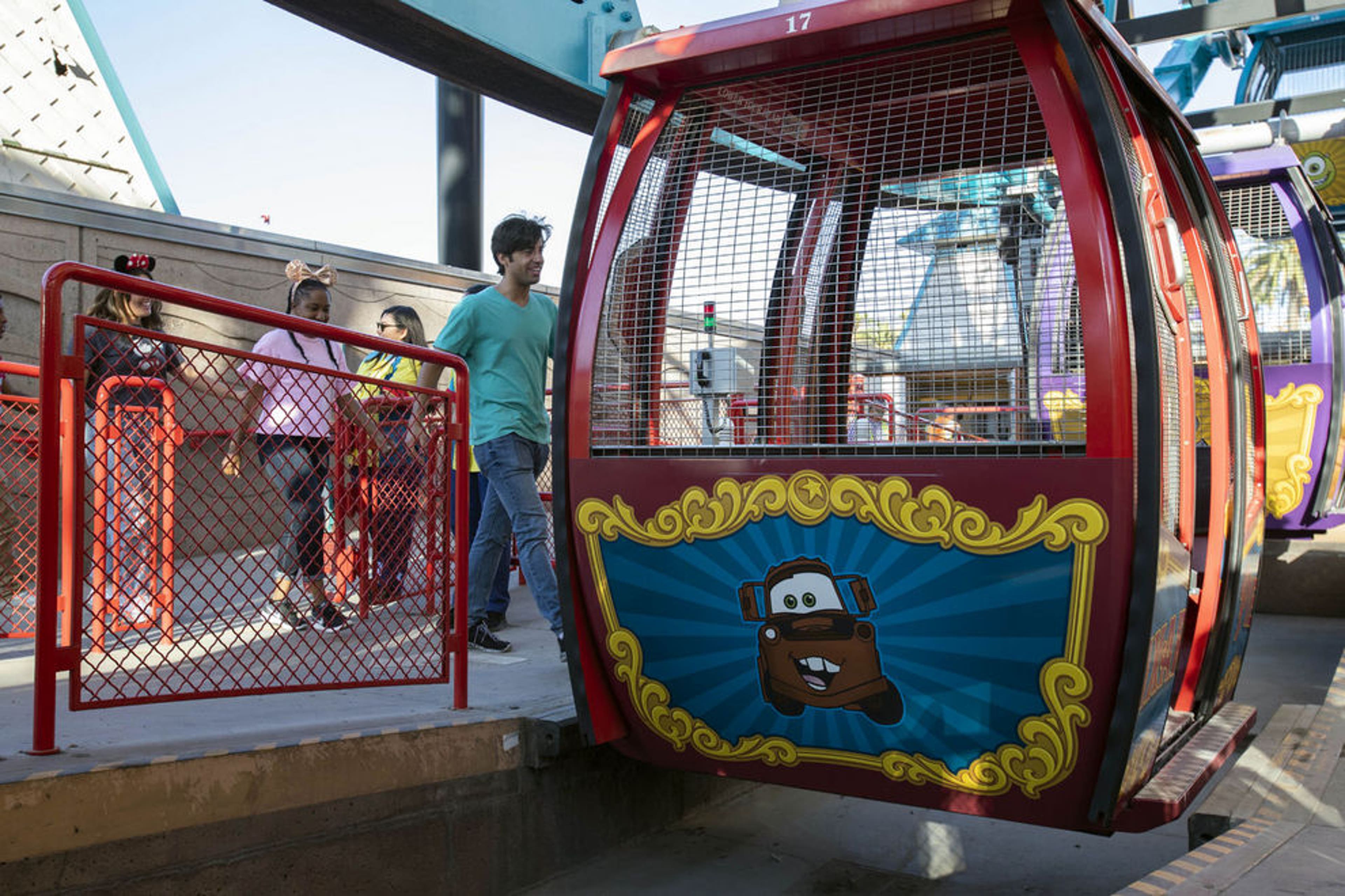 here-are-the-exciting-new-attractions-at-disneyland-for-2019