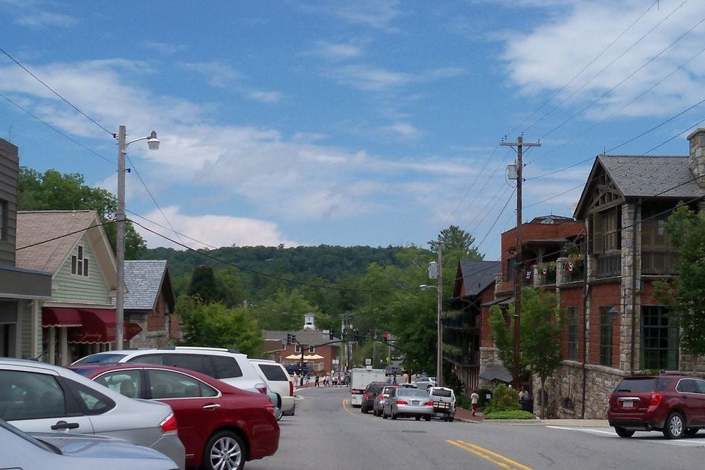 Vote Highlands Best Small Town for Shopping Nominee 2019 10Best