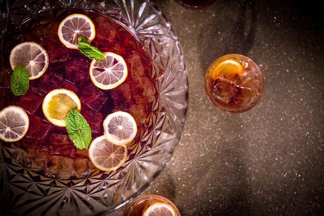 Chit Chat Lounge Hideaway Is One Of The Best Places To Party In Chicago