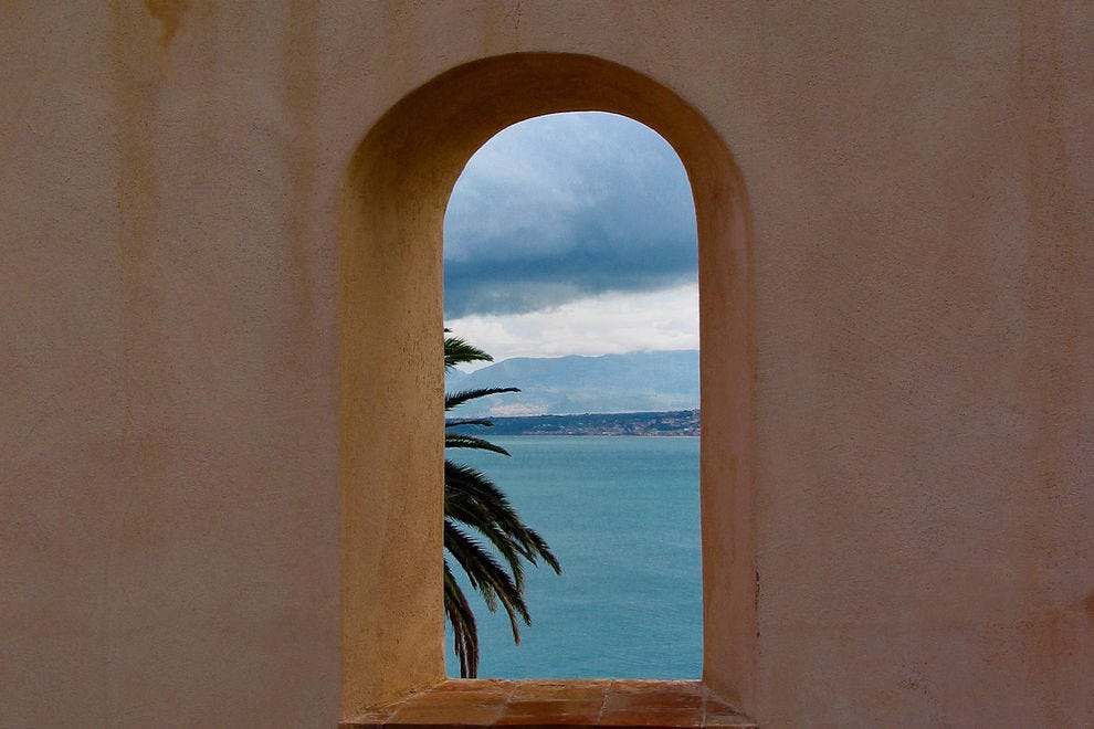 A glimpse of the sea from Sicily