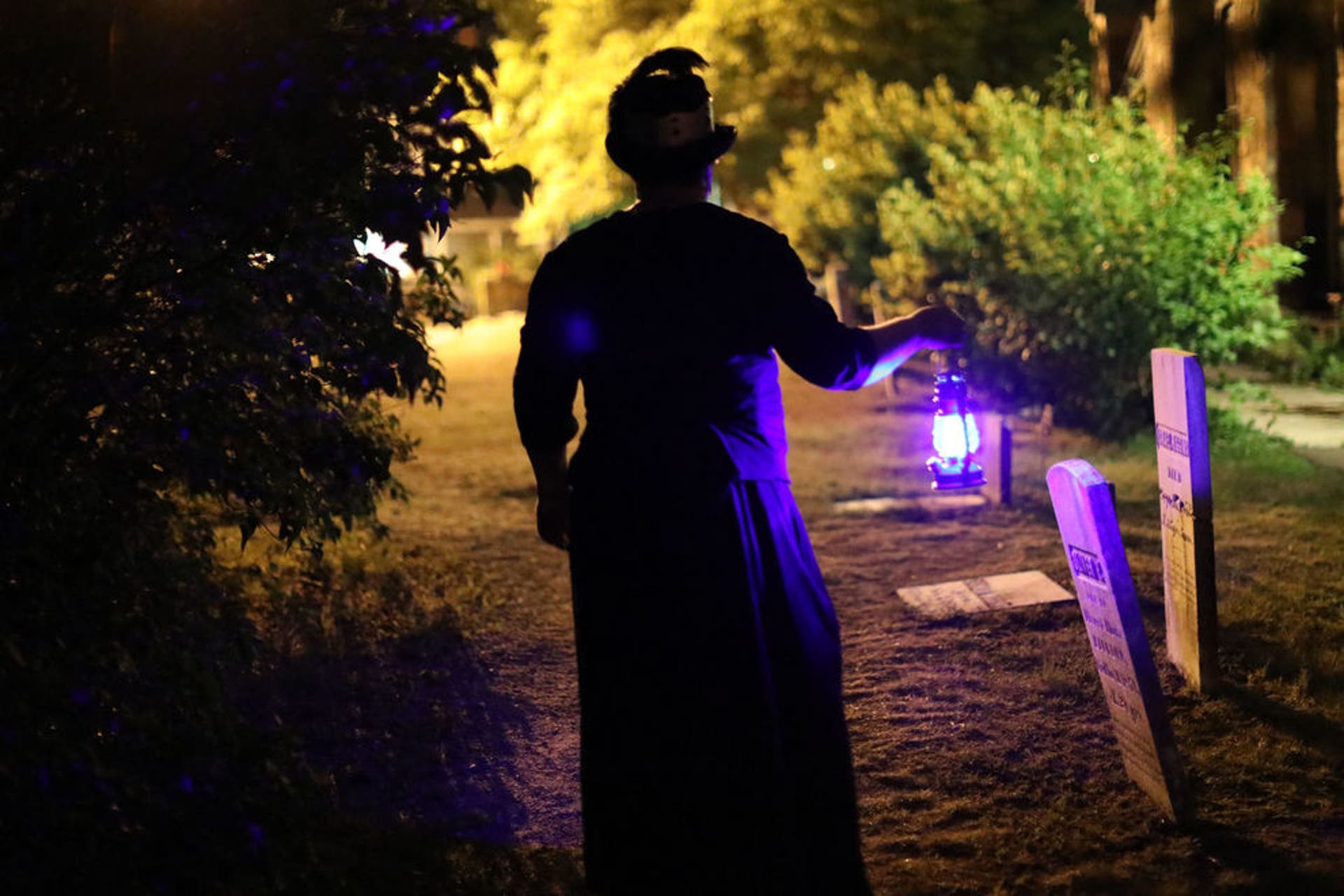 10 best ghost tours in the US for history and horror lovers
