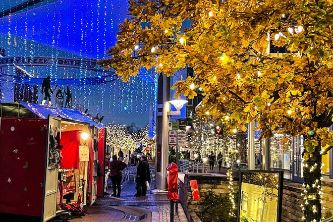 Cherry Creek Christmas Light Walk 2022 Cherry Creek North Winter Wanderland Is One Of The Very Best Things To Do  In Denver