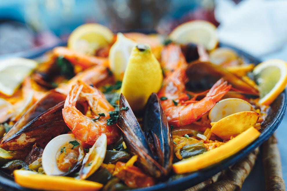 Vote for Peregrino's Traditional Paella Kit with Pan as 2022's Best