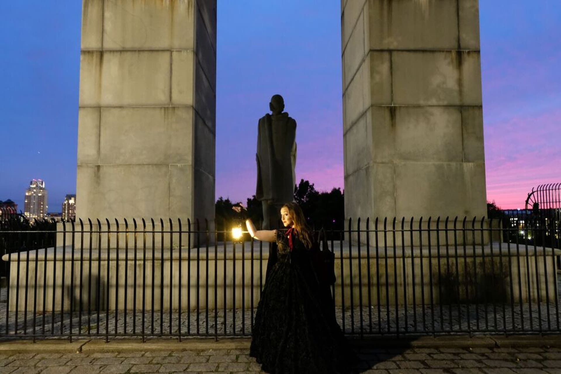 10 best ghost tours in the US for history and horror lovers
