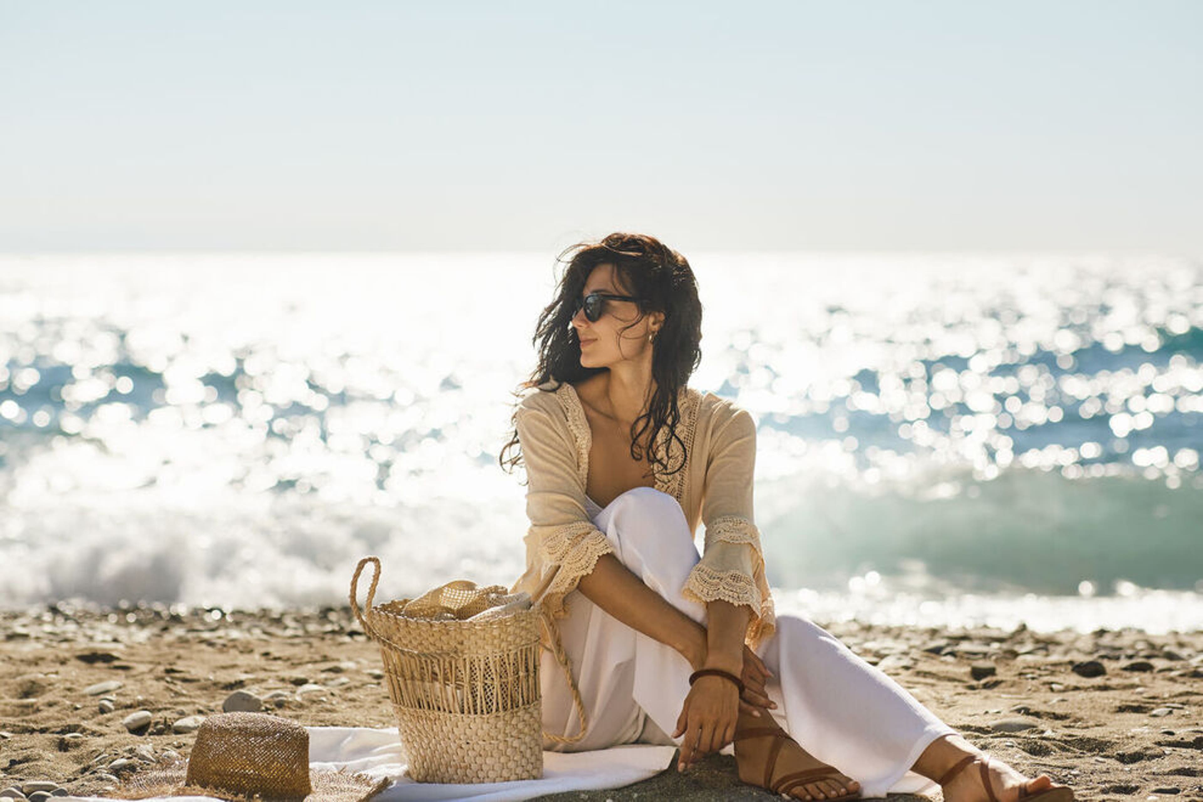 resort dressing style for ladies Pack smart with these 12 resort wear picks for your next vacation