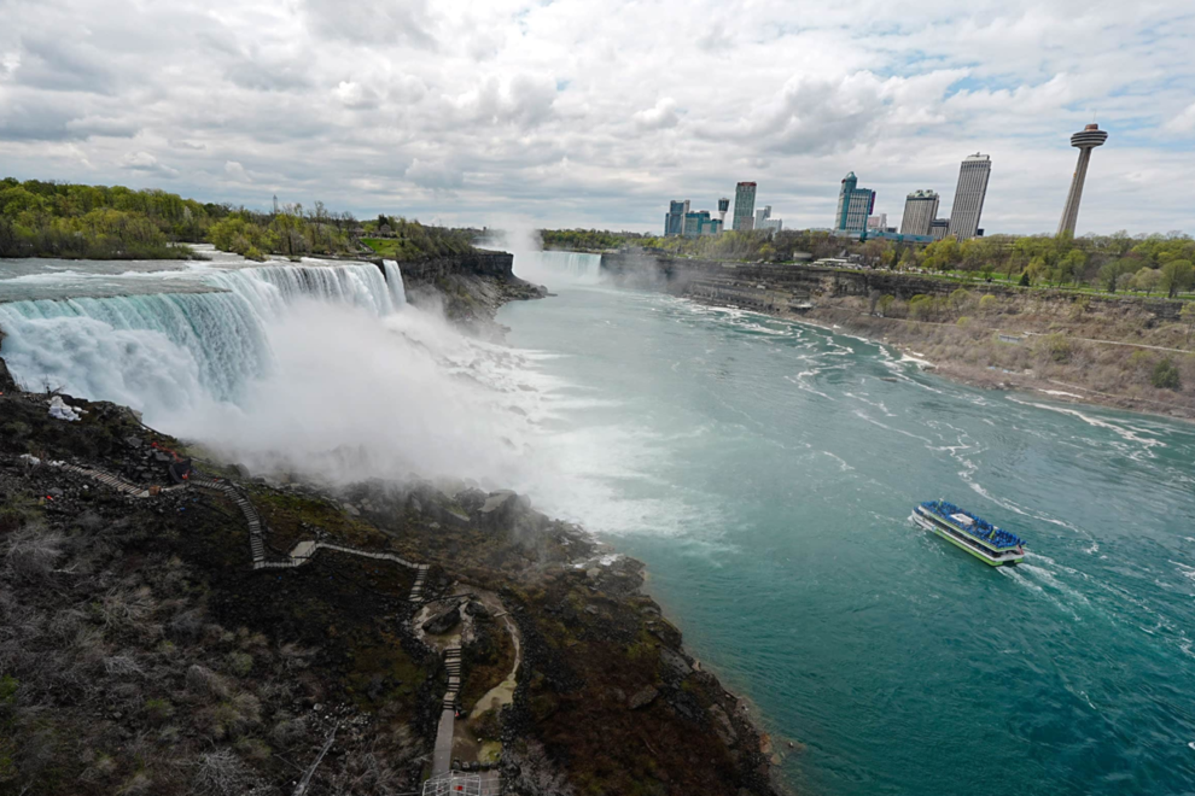 USA TODAY launches 'America's Most Treasured Views' coffee table book