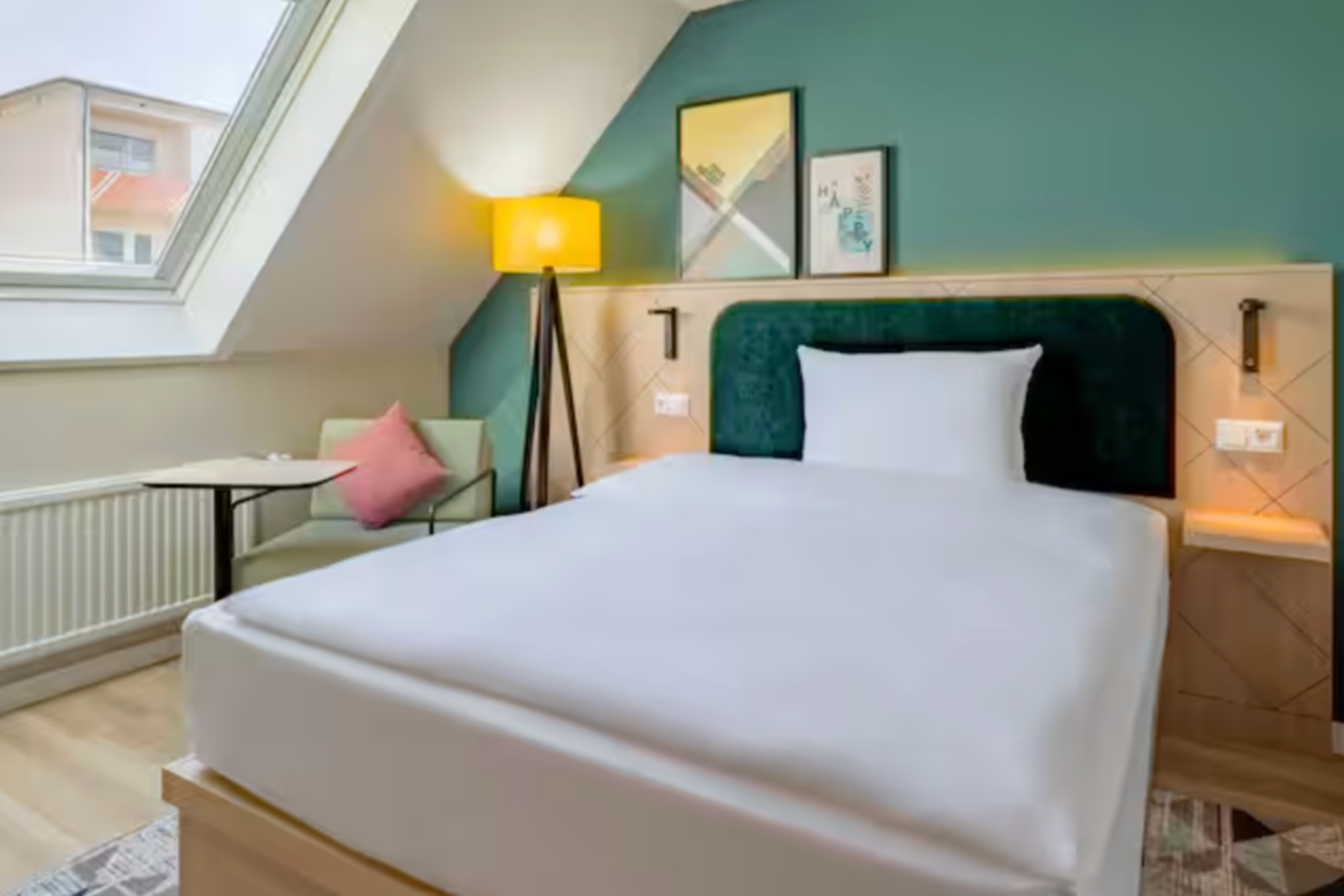 See the world and save with booking deals at Spark by Hilton properties worldwide.